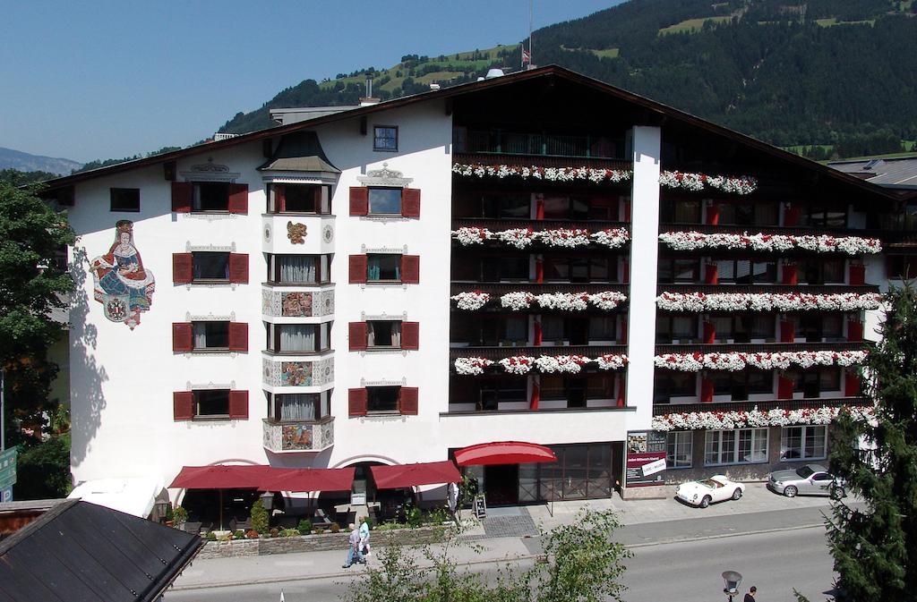Q! Hotel Maria Theresia Kitzbühel Exterior foto